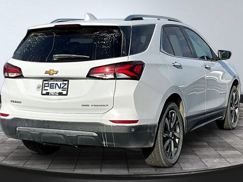 Used 2022 Chevrolet Equinox Premier AWD/4WD image 6