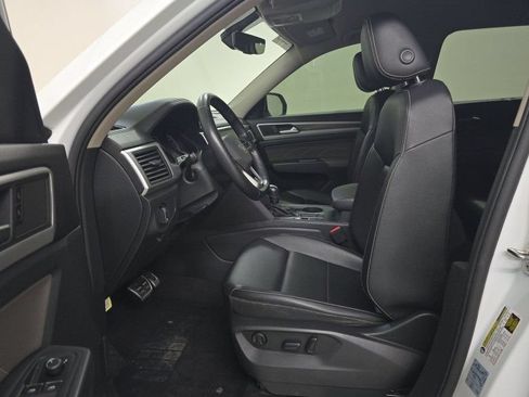Used 2021 Volkswagen Atlas SE FWD image 6
