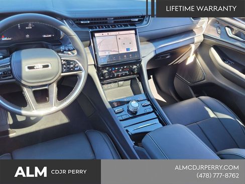 New 2025 Jeep Grand Cherokee Overland w/ Luxury Tech Group IV image 8