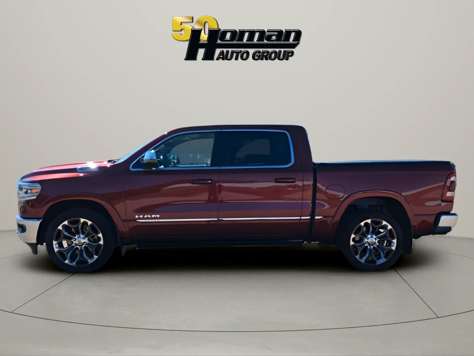 Used 2023 RAM 1500 4x4 Crew Cab Limited image 2