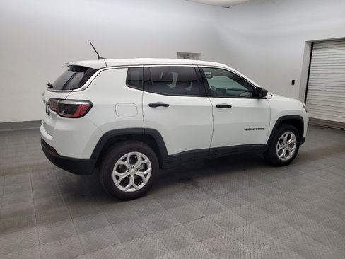 Used 2024 Jeep Compass Sport AWD/4WD image 10