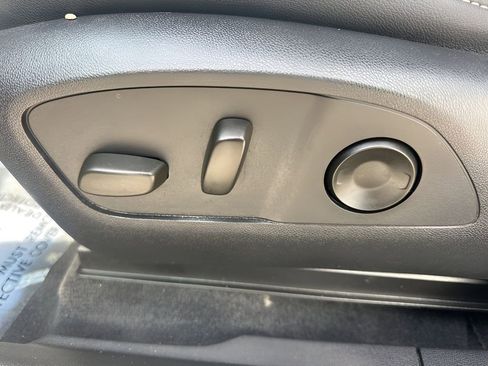 Used 2024 Chevrolet Blazer EV LT image 10