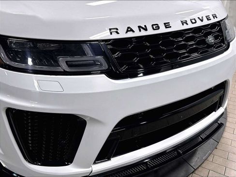 Used 2018 Land Rover Range Rover Sport SVR AWD/4WD image 32