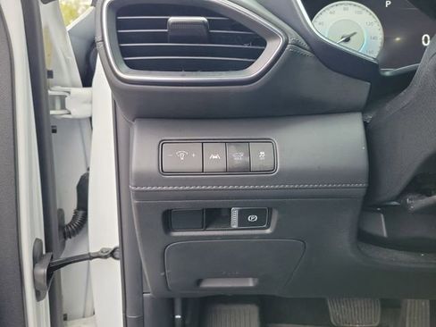 Used 2023 Hyundai Santa Fe SEL w/ Premium Package FWD image 16