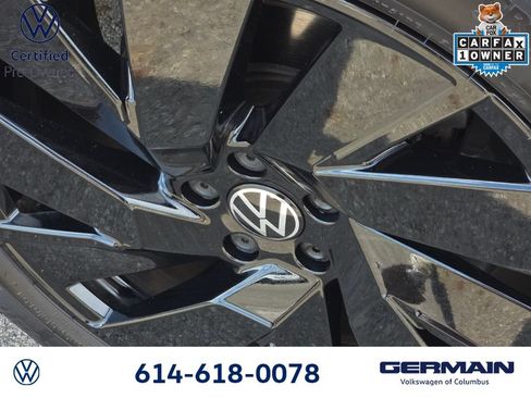 Certified 2024 Volkswagen Atlas Cross Sport SE AWD/4WD image 12