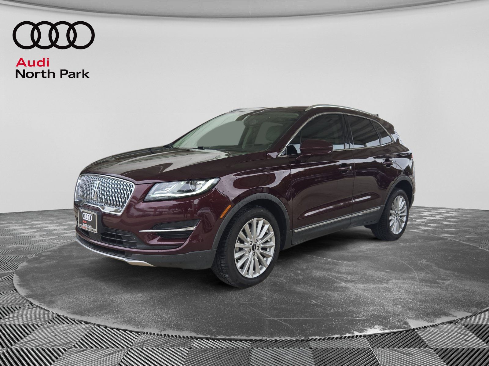 Used 2019 Lincoln MKC Premiere FWD image 1