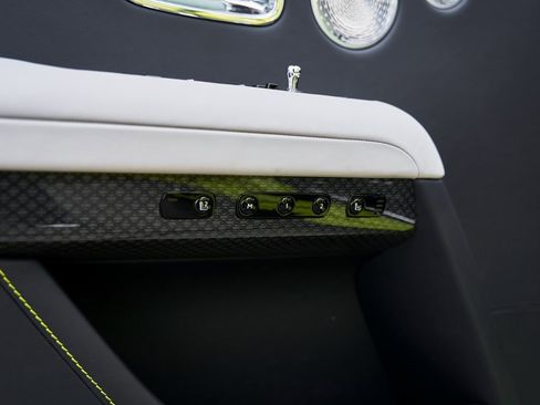 Used 2025 Rolls-Royce Ghost Black Badge image 39