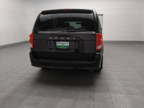 Used 2018 Dodge Grand Caravan SE image 7