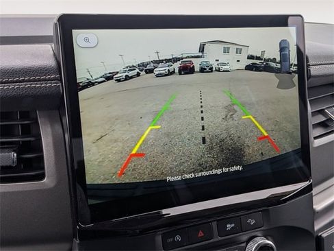 Used 2024 Ford Expedition XLT image 19