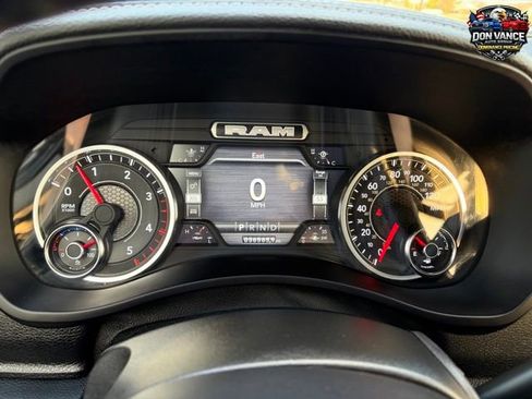 Used 2024 RAM 2500 Laramie AWD/4WD image 15
