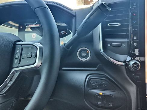 New 2026 RAM 3500 Laramie AWD/4WD image 19