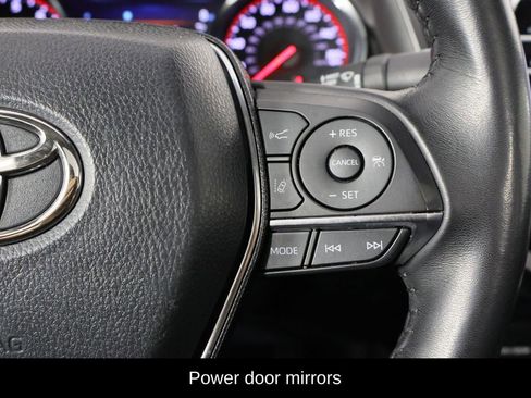 Used 2019 Toyota Camry XSE image 10