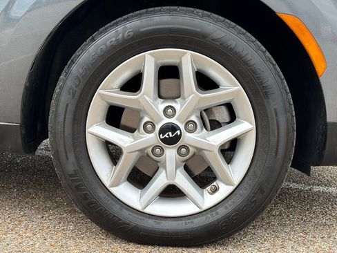 Used 2024 Kia Soul LX w/ Option Group 015 image 8