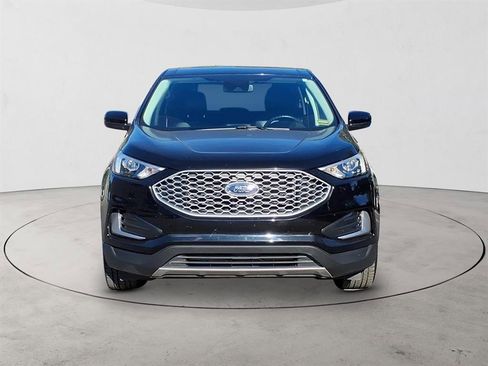 Used 2023 Ford Edge SEL image 2