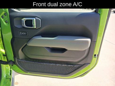 New 2025 Jeep Gladiator Mojave w/ Safety Group image 16