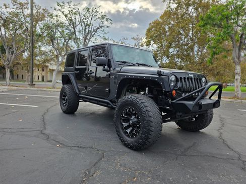 Used 2013 Jeep Wrangler Unlimited Sport AWD/4WD image 4