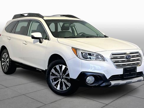 Used 2015 Subaru Outback 2.5i Limited image 2