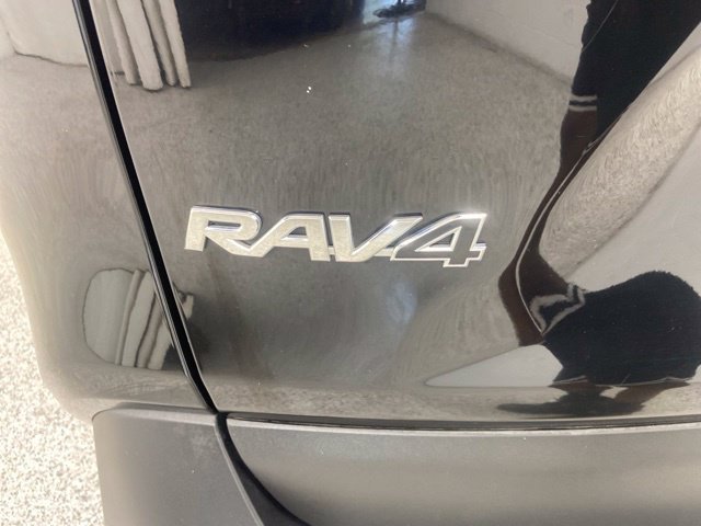 Used 2022 Toyota RAV4 XLE AWD/4WD image 26