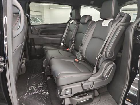 Used 2026 Honda Odyssey Sport-L image 23