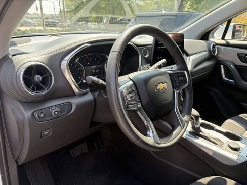 Used 2023 Chevrolet Blazer LT w/ Convenience Package FWD image 7