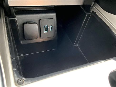 Used 2020 Ford Explorer ST w/ Premium Technology Package image 33