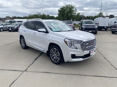 Used 2022 GMC Terrain Denali w/ Denali Premium Package