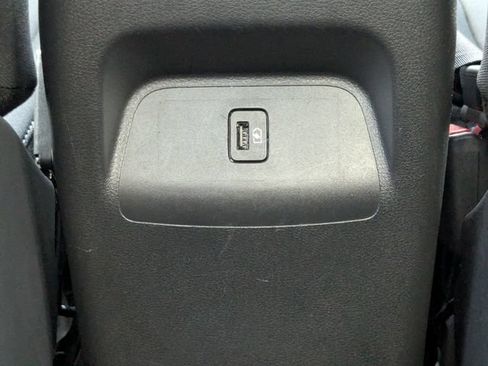 Used 2022 Nissan Sentra SV FWD image 15