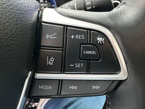 Certified 2025 Toyota Highlander Platinum AWD/4WD image 45