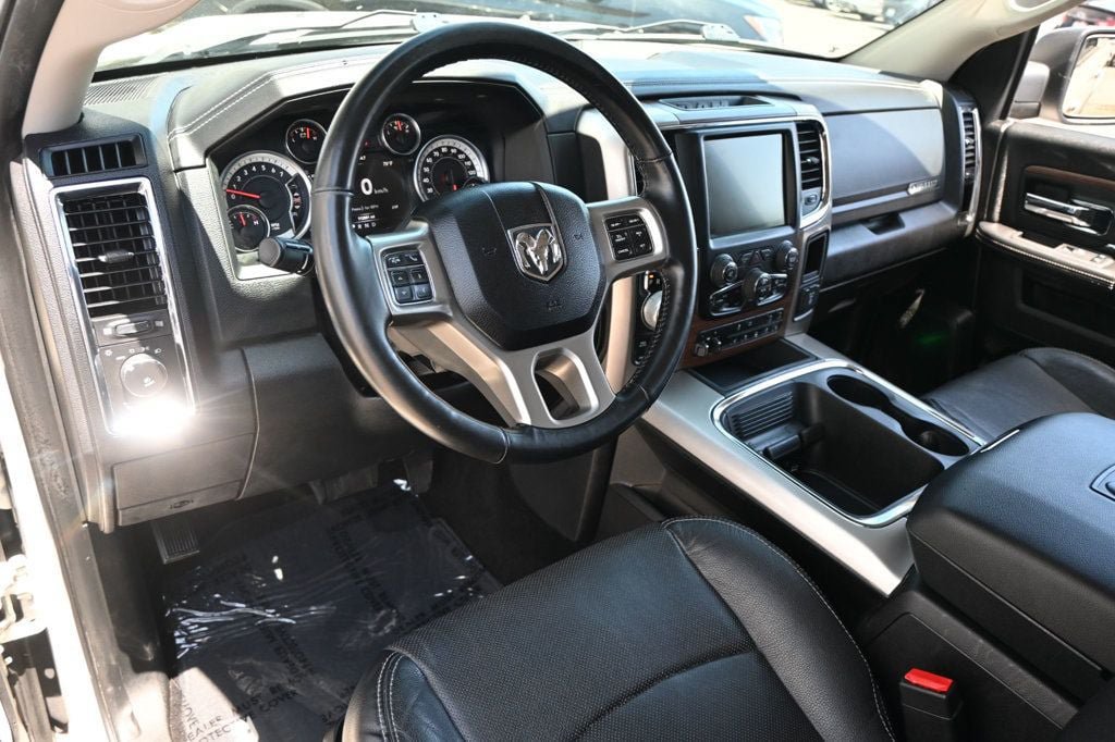 Used 2017 RAM 1500 Laramie w/ Convenience Group AWD/4WD image 9