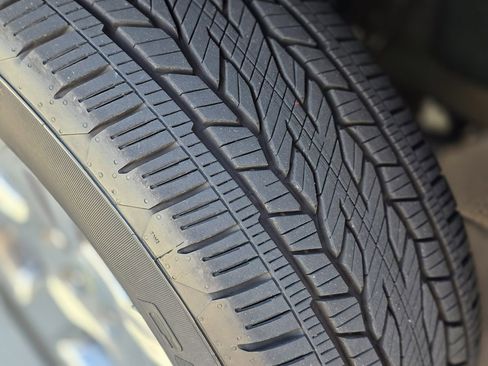 Used 2017 Chevrolet Suburban Premier w/ Max Trailering Package image 21