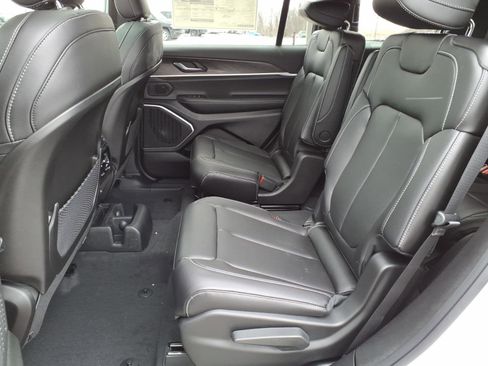 New 2026 Jeep Grand Cherokee L Limited AWD/4WD image 6