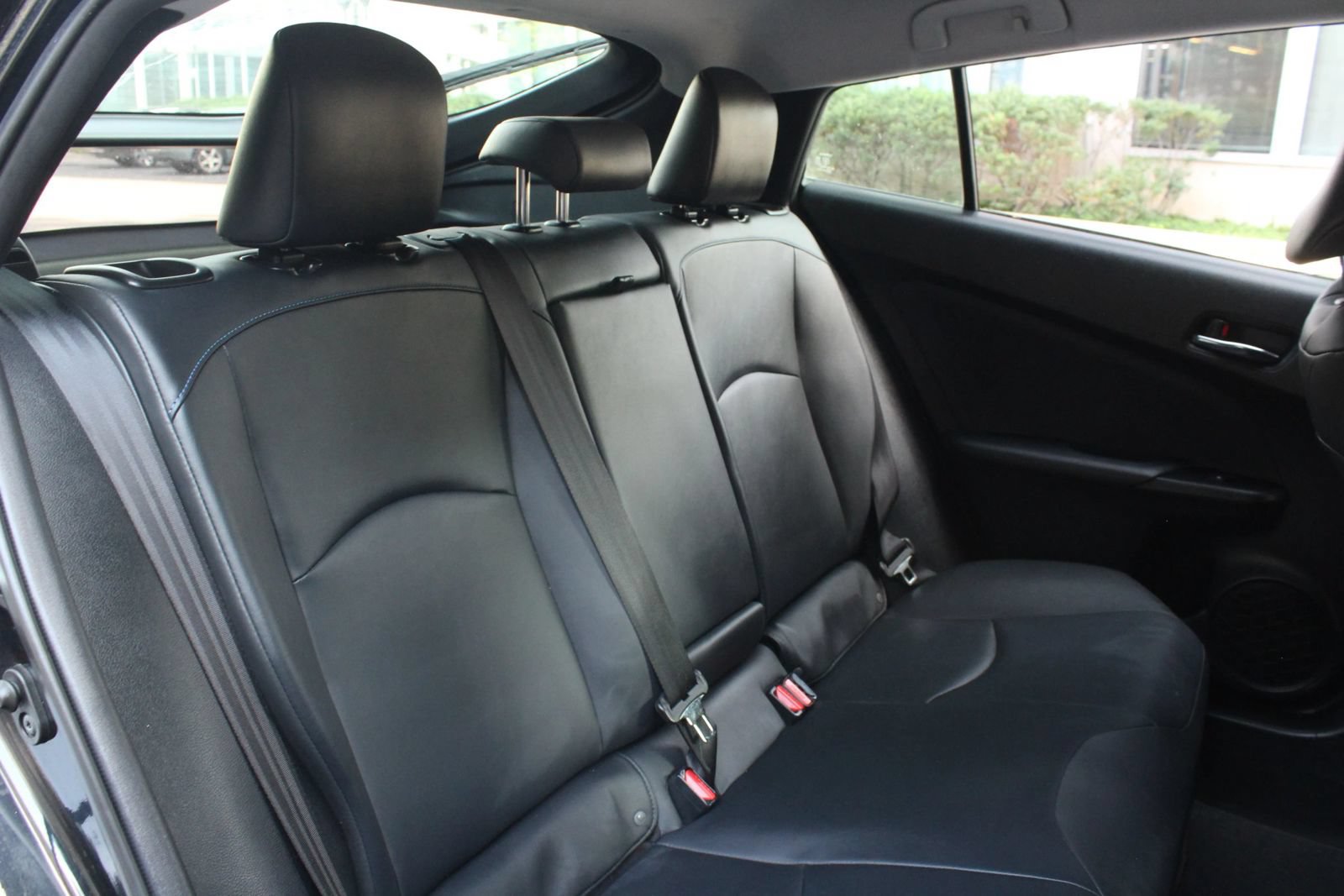 Used 2016 Toyota Prius Four Touring FWD image 21