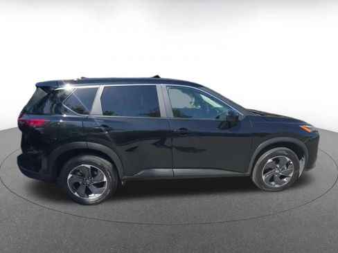 Used 2025 Nissan Rogue SV image 16