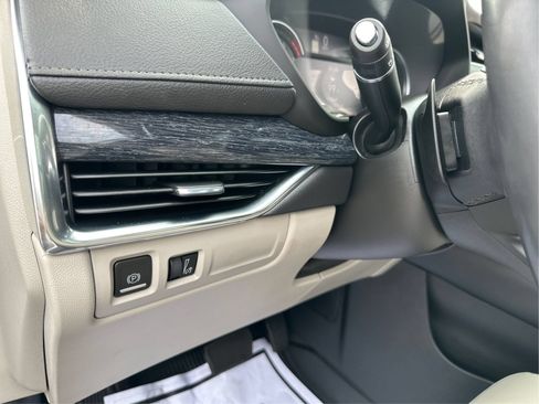 Certified 2023 Cadillac XT4 Premium Luxury AWD/4WD image 20