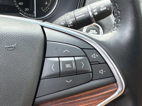 Used 2021 Cadillac XT5 Premium Luxury FWD image 26