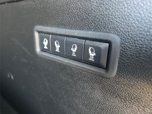 Used 2024 Jeep Wagoneer Series III w/ Premium Group I image 23