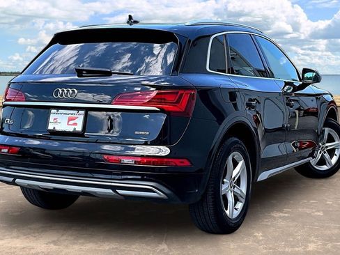 Used 2021 Audi Q5 2.0T Premium w/ Convenience Package AWD/4WD image 4