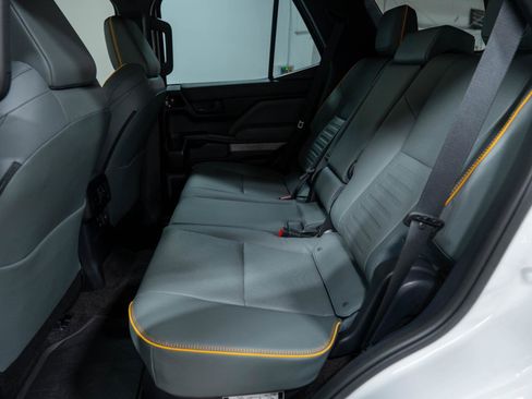 Used 2025 Toyota 4Runner Trailhunter image 76