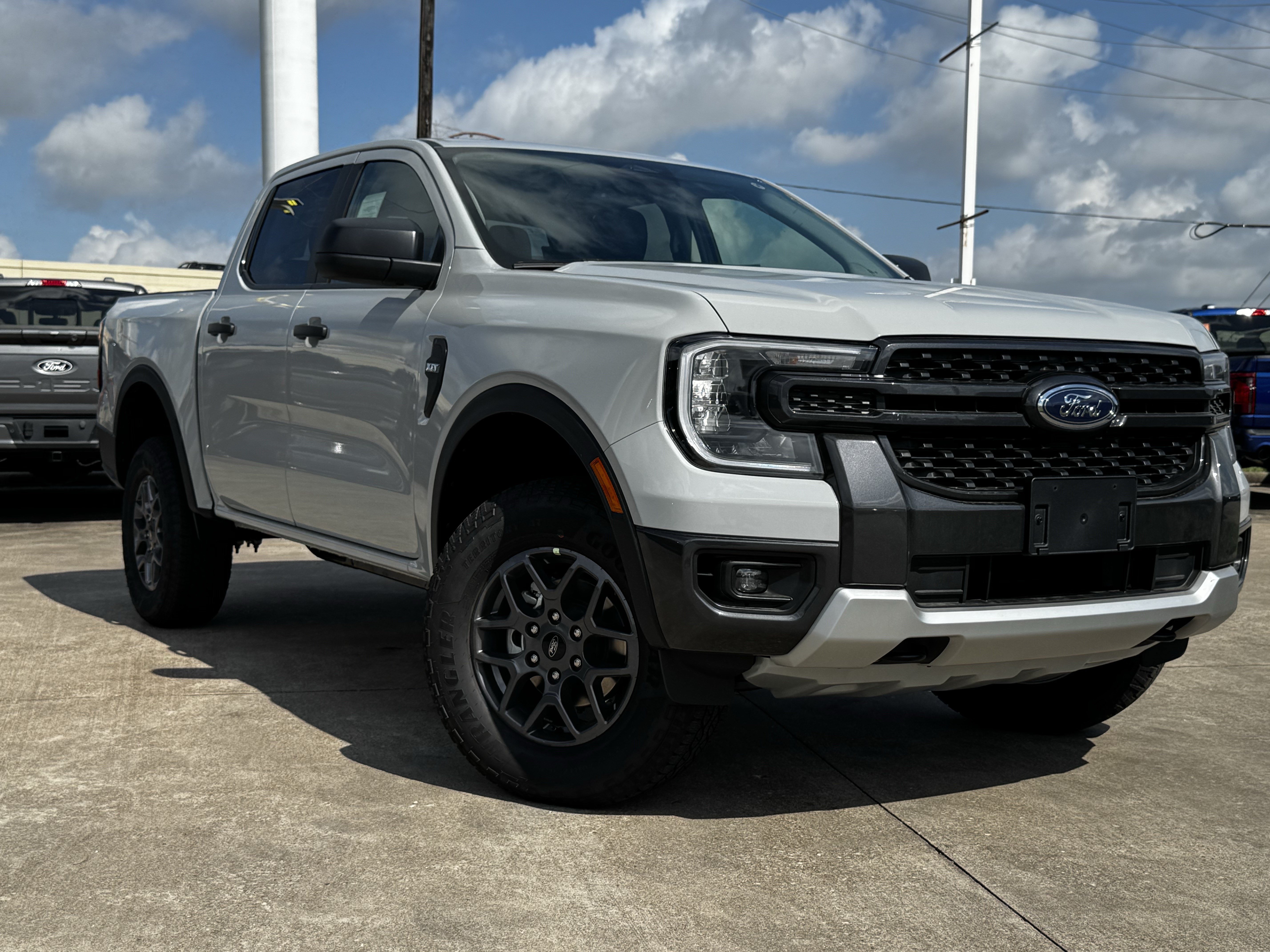 New 2026 Ford Ranger XLT w/ Equipment Group 301A High AWD/4WD image 2