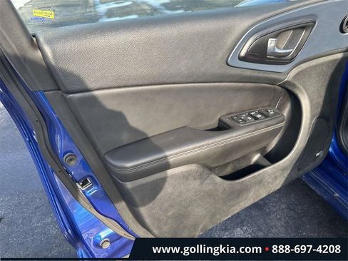 Used 2015 Chrysler 200 S w/ Navigation & Sound Group I image 15