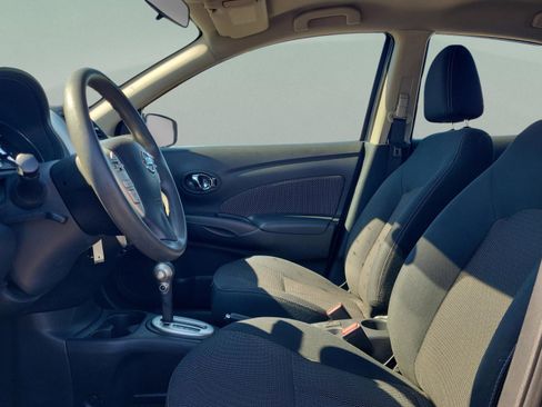 Used 2015 Nissan Versa SV image 19