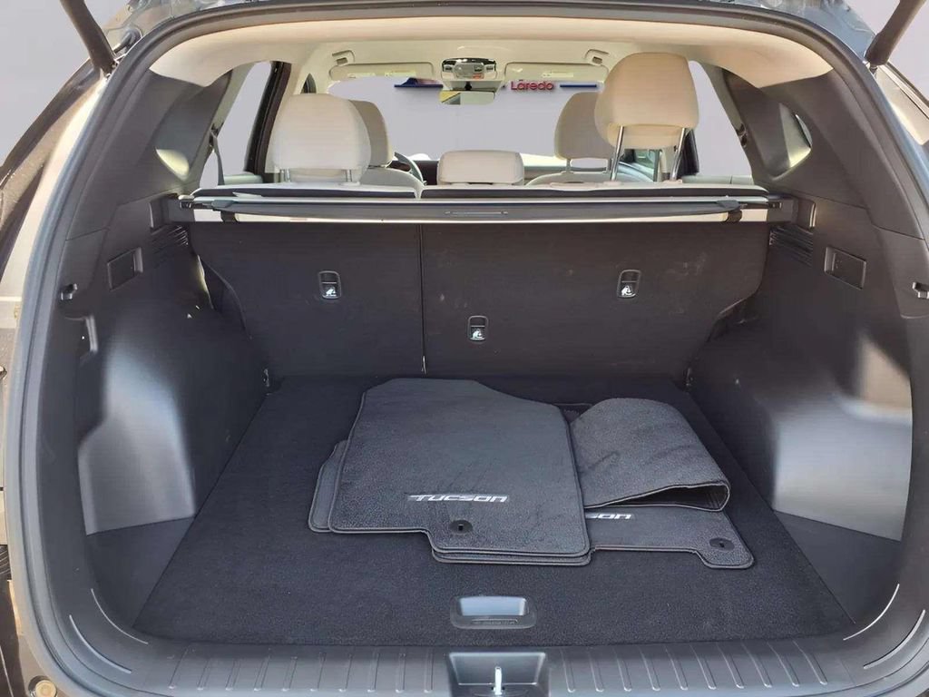 Used 2025 Hyundai Tucson SEL FWD image 19