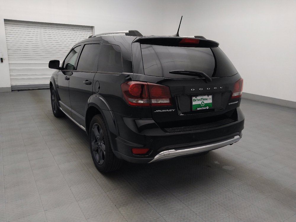 Used 2018 Dodge Journey Crossroad w/ Nav & Sun Group FWD image 5