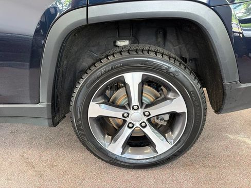Certified 2023 Jeep Grand Cherokee L Limited w/ Trailer Tow Group (B) AWD/4WD image 22