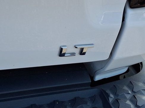 Used 2024 Chevrolet Colorado LT w/ LT Convenience Package II AWD/4WD image 36