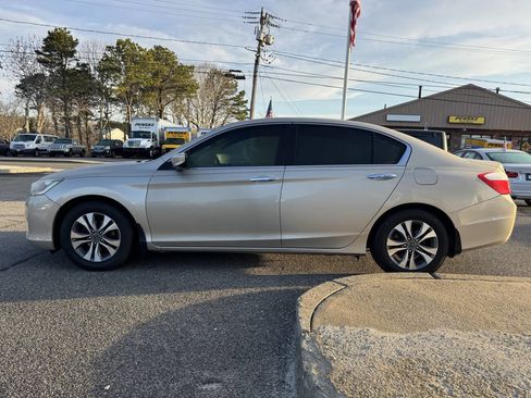 Used 2015 Honda Accord LX image 5