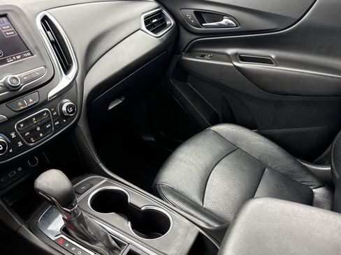 Used 2022 Chevrolet Equinox LT FWD image 23