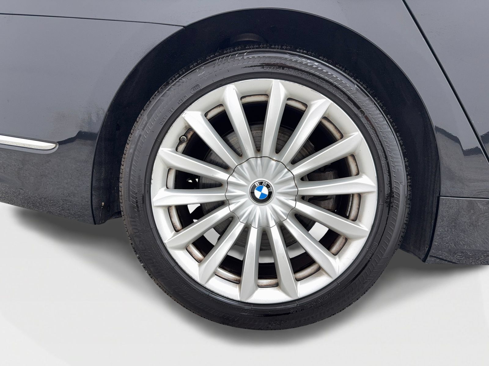 Used 2022 BMW 740i RWD image 49