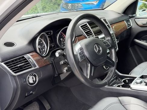 Used 2015 Mercedes-Benz ML 350 4MATIC image 12