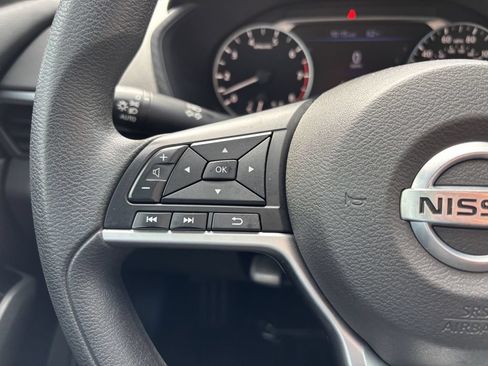 Used 2021 Nissan Altima 2.5 SV FWD image 16